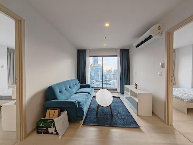 Life One Wireless 41st floor