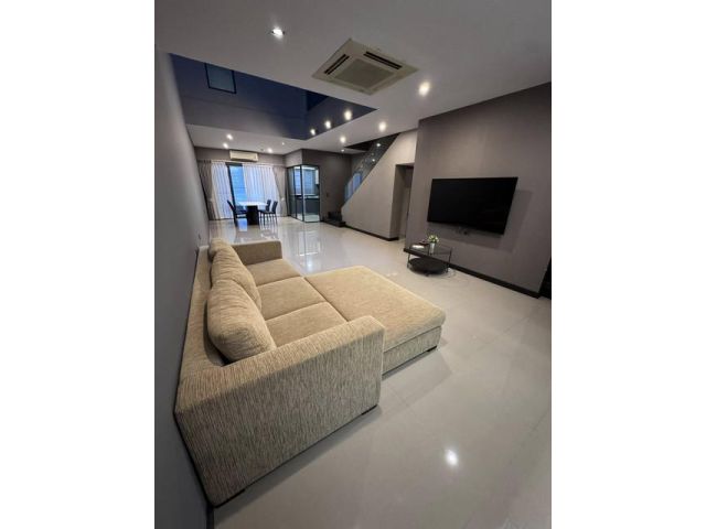 P1810 ให้เช่า ขาย ทาวน์โฮม 3 ชั้น โครงการ แลนด์มาร์ค เอกมัย-รามอิ