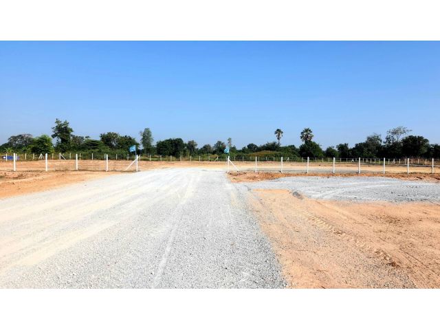 (โฉนด) ที่ดิน 600-800 ตรว.ละ 722 บ. รั้ว (ขุดบ่อ ทำสวนนา) ทางถนนหินคลุก น้ำประปาบาดาล ม.4 (ซอยวัดหนองกะมาน 1 กม.) ต.สระกระโจม อ.ดอนเจดีย์ จ.สุพรรณบุรี