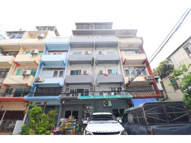 ขายอาคารพาณิชย์ ตึกแถว ตรงข้ามเซ็นทรัล บางรัก ทำเลทอง สีลม เจริญกรุง ซอยเจริญเวียง ใกล้ BTS สะพานตากสิน