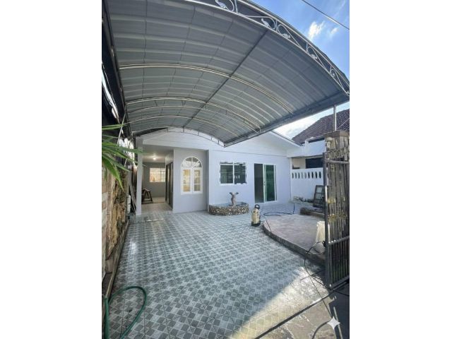 ขายถูกมาก!! บ้านแฝดชั้นเดียว รีโนเวทใหม่ ซ.งามวงศ์วาน 23 แยก 21 อ.เมืองนนทบุรี ใกล้ห้าง รถไฟฟ้า ทางด่วนฯ