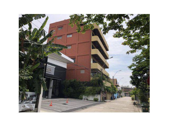 ขายตึก 6 ชั้น 206 ตร.ว. ใกล้โลตัสรามอินทรา ซอยลาดพร้าว87 แขวงคลองจั่น บางกะปิ กรุงเทพมหานคร