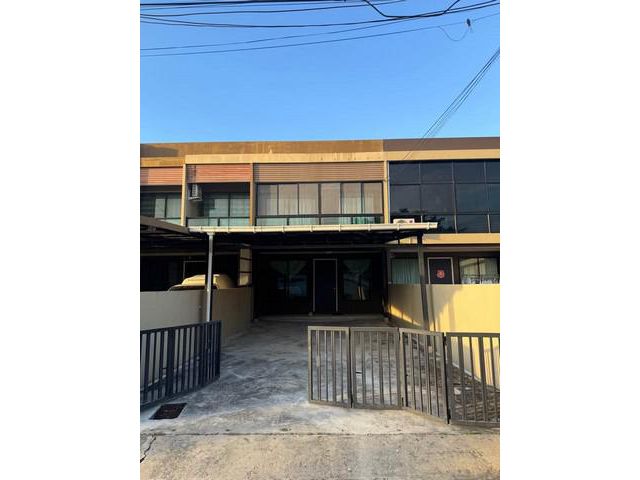 3 ห้องนอน 2 ห้องน้ำ แอร์3ตัว หมู่บ้านเออร์บาโน ซอยรามคำแหง 94