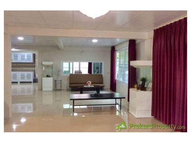 PB5990 ให้เช่า บ้านเดี่ยว 2 ชั้น หมู่บ้าน ต.รวมโชค โชคชัย4 ซอย56 บ้านเหมาะอยู่อาศัย ใกล้แหล่งของกิน