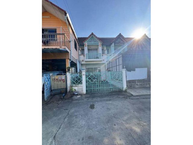 ขายทาวน์โฮม 2 ชั้น หมู่บ้านพูนสินธานี 3 ร่มเกล้า–ลาดกระบัง