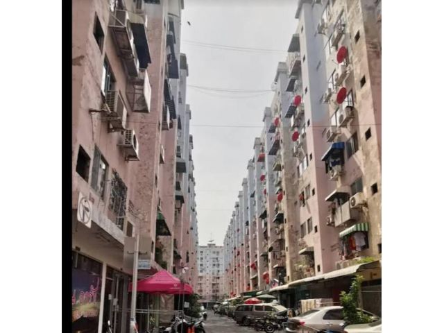 ขายห้องชุดนิรันดร์คอนโด ชั้น4ตึกB ลาดพร้าว101 ทำเล: เดินทางสะดวก