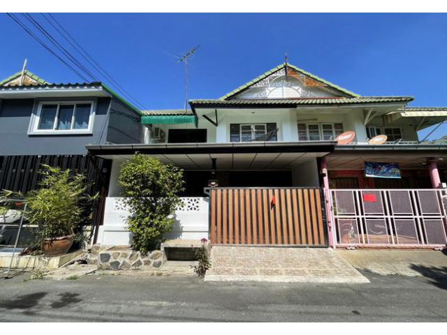 ขายทาวน์เฮ้าส์ หมู่บ้านพฤกษา 14 a ซอยวัดลาดปลาดุก ถนนกาญจนาภิเษก อำเภอบางใหญ่ นนทบุรี