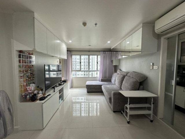 ขายคอนโดLumpini Park Pinklao ชั้น 14 ทำเลดี ใกล้เซ็นทรัลปิ่นเกล้า ราคาดี 3.95 ล้าน