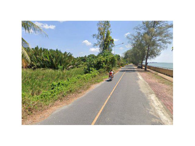 ขายที่ดิน 8 ไร่ ติดทะเล พร้อมสิ่งปลูกสร้าง ต.ละงู อ.ละงู จ.สตูล