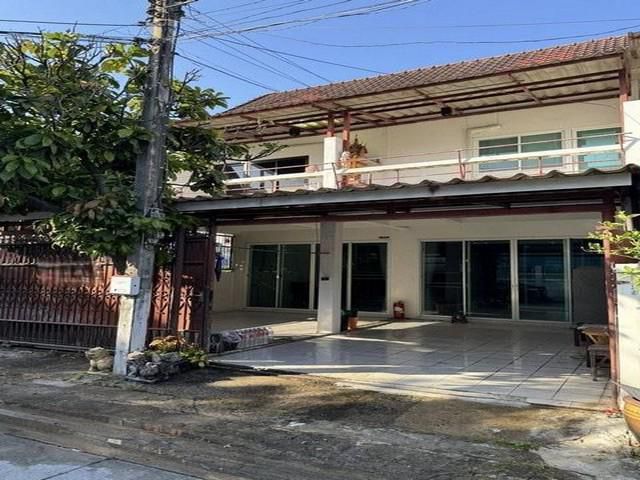 PB5993 ให้เช่า ทาวน์เฮ้าส์ 2 ชั้น 2 หลังทะลุกัน ซอยรามอินทรา34 ถนนรามอินทรา เขตบางเขน