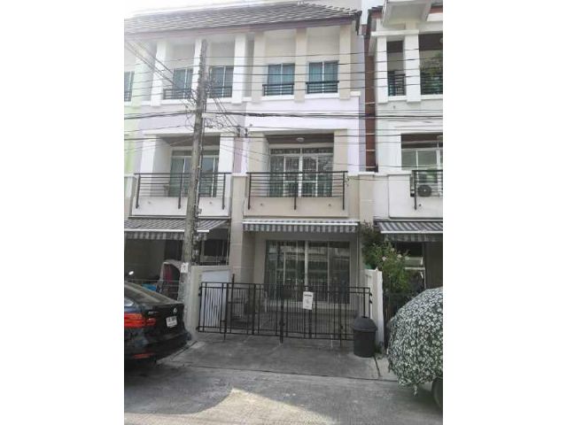 TH79 ให้เช่าทาวน์โฮม 3.5 ชั้น ย่านกรุงเทพกรีฑา โครงการบ้านกลางเมือง เดอะปารีส พระราม 9-กรุงเทพกรีฑา 7