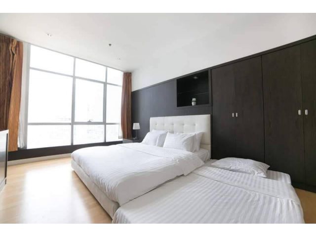 P-107791 ต้องการขายคอนโด บ้าน สาทร เจ้าพระยา Charoen Nakhon Rd, Khlong Ton Sai, Khlong San, Bangkok Line Id: @easythaihome 085-592-2897