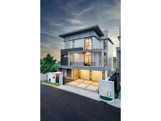 Panara Thepharak พานารา เทพารักษ์ สมุทรปราการ