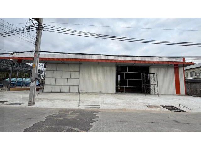 ให้เช่าโกดังสร้างใหม่ 560 ตร.ม ซอยลาดพร้าว 91ใกล้เดอะมอลล์ บางกะปิ พร้อมใช้งาน รถบรรทุก ตู้คอนเทนเนอร์ เข้าออกสะดวก