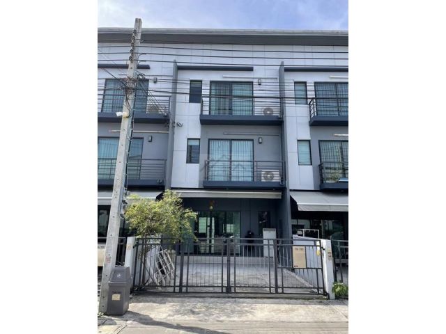 ให้เช่าทาวน์โฮม 3ชั้น บ้านกลางเมืองพระราม 9 อ่อนนุช