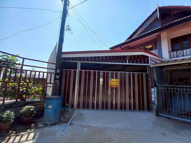 ทาวน์เฮ้าส์ หลังริม ม.พฤกษา 7 คลอง 8 ลำลูกกา 29.7 ตร.ว. รีโนเวทสวย พร้อมอยู่ (ยื่นสินเชื่อฟรี มีเหลือเงินทอน)