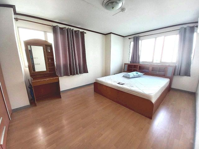 คอนโด ลุมพินี เซ็นเตอร์ ลาดพร้าว 111 ห้องริม 44 ตร.ม. ตึก D เฟอร์นิเจอร์ครบ