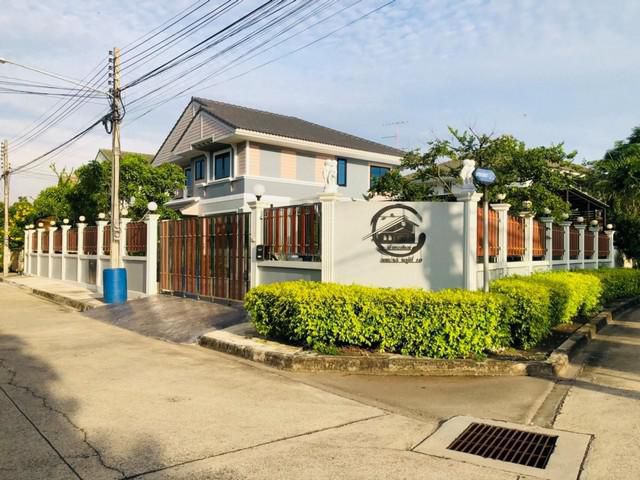 ขายบ้านเดี่ยวพฤกษ์ลดาพุทธสาครจอดรถได้ 6 คันพื้นที่กว้างขวางมากก