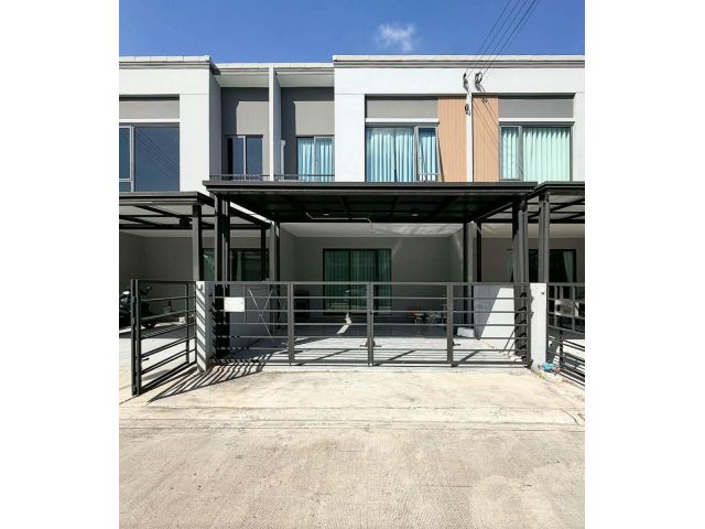 ให้เช่า บ้าน Pleno สุขุมวิท บางนา 2 ทาวน์โฮม 2 ชั้น 3 ห้องนอน 18 ตรว 106 ตรม เฟอร์นิเจอร์ เครื่องใช้ไฟฟ้าครบ