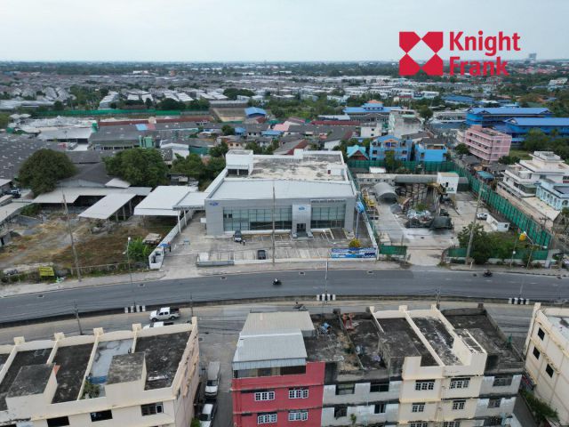 ขายโชว์รูมและศูนย์บริการรถยนต์ ติดถนนติวานนท์ จังหวัดปทุมธานี