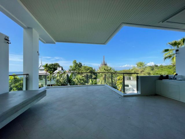 ขายคอนโดพัทยา BEACHFRONT ️️วิวทะเลติดหาดส่วนตัว 2ห้องนอน 2ห้องน้ำ โครงการ The Sanctuary Wong Amat