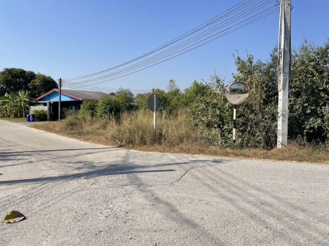 ขายที่ดินหนองบอนแดง 4 ไร่ ราคาถูก ติดถ.คอนกรีต ใกล้ถถนนเส้น349-1กม. จ.ชลบุรี