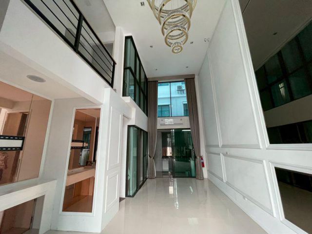 ทาวน์โฮม 19 ตรว พฤกษาวิลล์ พหลโยธิน - รามอินทรา แขวงท่าแร้ง เขตบางเขน กทม