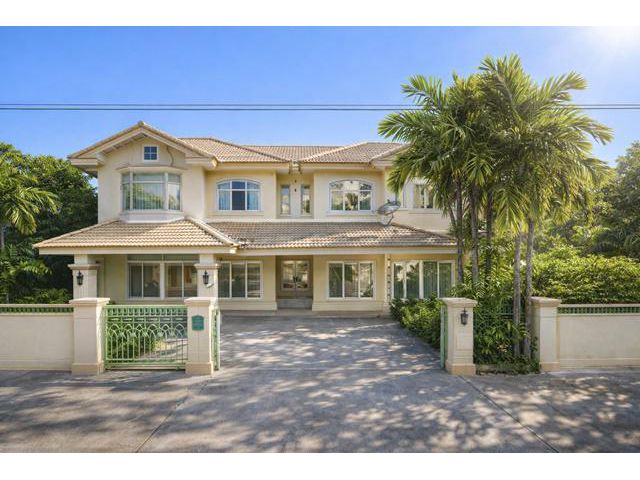 ภัสสร ติดถนนใหญ่ ธัญญะ คลอง 4นอน ฟิวเจอร์พาร์ค รังสิต 3กม. บ้าน 2