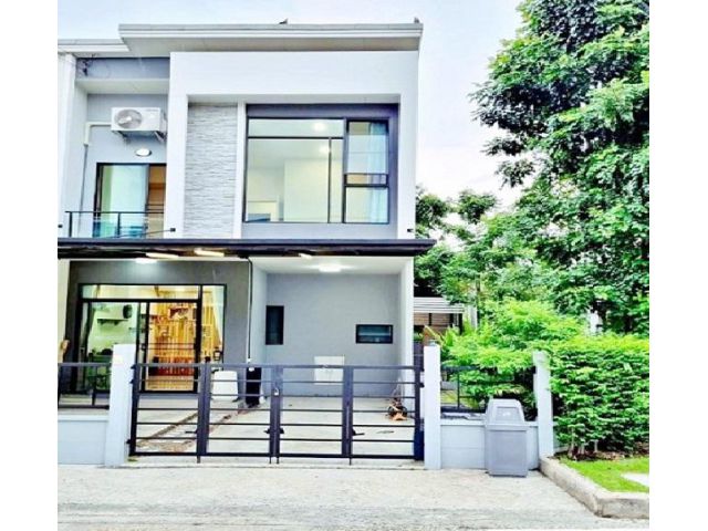 ให้เช่าทาวน์โฮมPleno พหลโยธิน 2 ชั้น หลังมุม  BTS สายหยุด 2.4 กม.