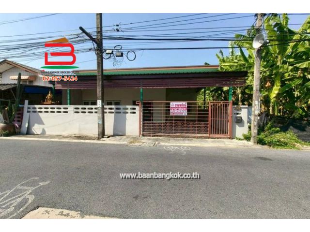บ้านเดี่ยว หมู่บ้าน มัณฑวรรณ ซอยสายไหม 37 เนื้อที่ 48.3 ตารางวา ใกล้ตลาดเอซี.สายไหม เขตสายไหม