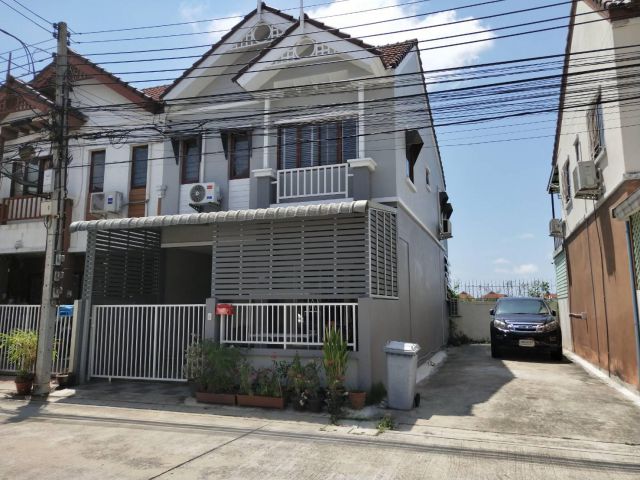 ขายทาวน์โฮม 2 ชั้น กัลปพฤกษ์ สุขุมวิท-บางปู ต.ท้ายบ้าน อ.เมือง จ.สมุทรปราการ