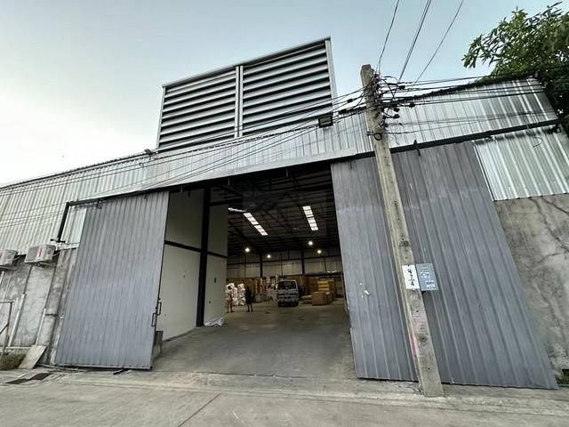 ให้เช่าโกดัง 900 ตรม. พร้อมออฟฟิศ นวลจันทร์ 21รถเทรลเลอร์เข้าออกไ