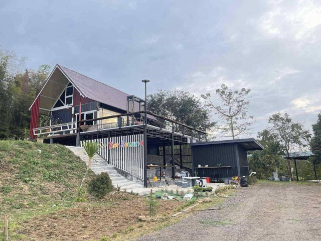 ขายบ้าพร้อมที่ดินอ4ไร่อำเภอวังน้ำเขียวจังหวัดนครราชสีมา บ้านขนาด 1 ห้องนอน 2 ห้องโถ  1 ห้องน้ำ 1 ห้องครัว หมู่16 ​