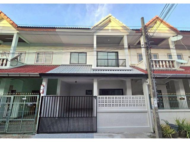 ทาวน์เฮ้าส์รีโนเวท แก้ววิลล่า 21 ตรว. ซอยเพชรเกษม 48 ใกล้ MRT