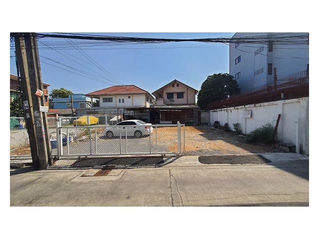 ขายที่ดินพร้อมสิ่งปลูกสร้าง 112.5 ตร.ว. ซอยอ่อนนุช 68 สวนหลวง  กรุงเทพฯ