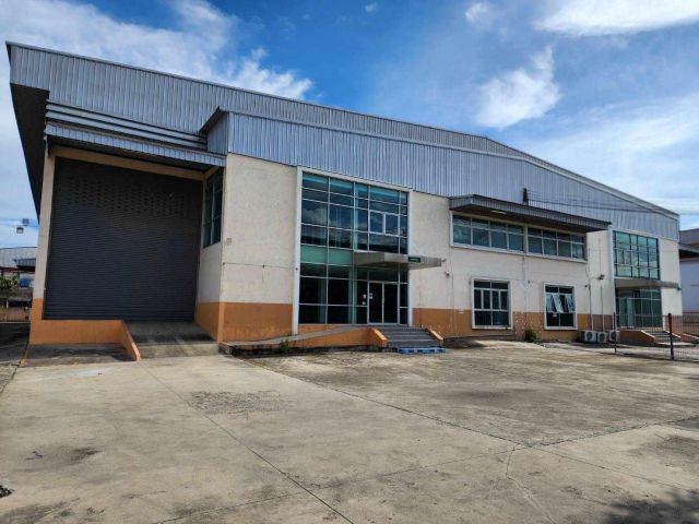 F263 ให้เช่าโกดัง คลังสินค้า โรงงาน ย่านแพรกษาใหม่ พื้นที่ 1,850 ตารางเมตร