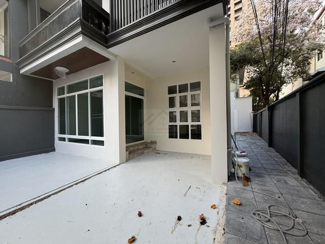 P1843 ให้เช่าโฮม ออฟฟิศ 3 ชั้น สุขุมวิทซอย 46 ใกล้ BTS พระโขนง