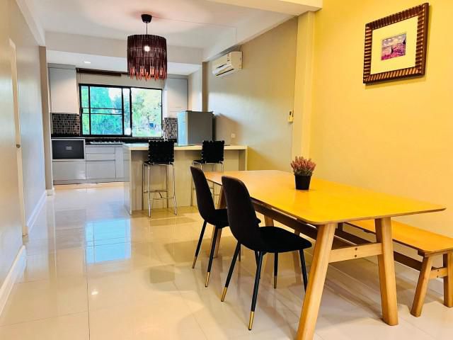 ให้เช่าบ้านเดี่ยวม.มณียา ถ.เลียบด่วน รามอินทรา3นอน3น้ำ เฟอร์ครบเช