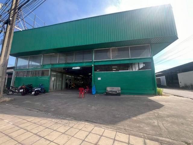 ให้เช่าโกดัง ขนาด 714 ตรม. เสรีไทย ซอย40 ติดถนนใหญ่