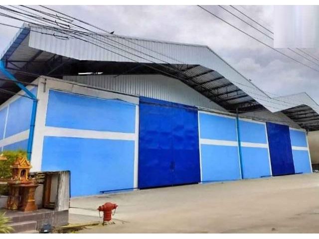 1,100 ตารางเมตร รับน้ำหนัก ได้ 3 ตัน/ตรม. ซอยรุ่งโรจน์ แพรกษา