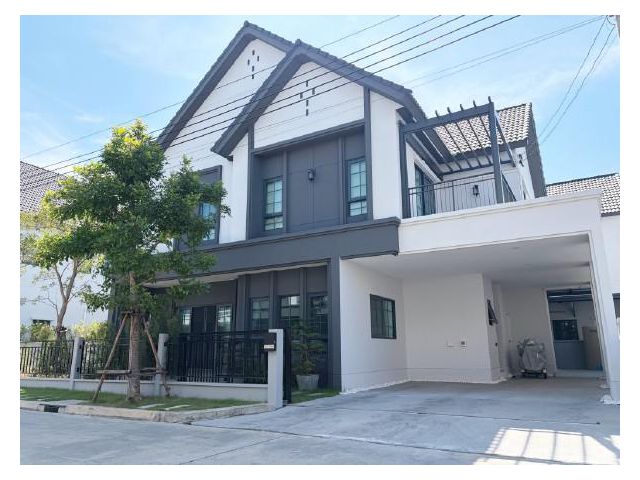 ให้เช่าบ้านโครงการหรูสไตล์อังกฤษย่านบางนา โครงการ Centro Bangna 2 เซนโทรบางนา เฟส2