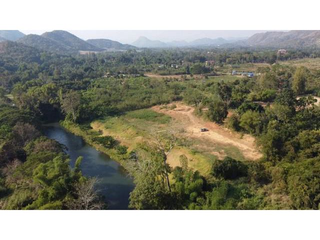 ขายที่ดินติดแม่น้ำเพชรบุรี อำเภอแก่งกระจาน เพชรบุรี 4-3-32 ไร่