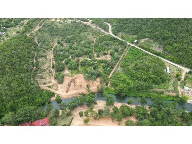 ขายที่ดินติดแม่น้ำเพชรบุรี อำเภอแก่งกระจาน เพชรบุรี ไร่ละ 450000