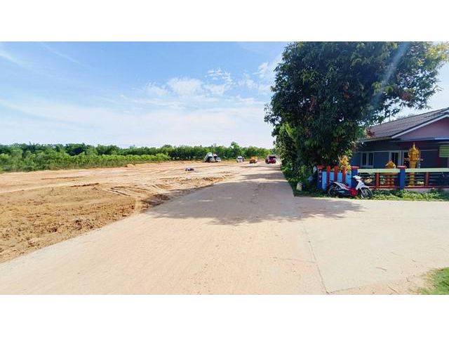 ที่ถมแล้วถนนคอนกรีตใกล้ถนน4เลน เฉลี่ย6.9แสนต่อไร่ อ.คูเมือง บุรีร