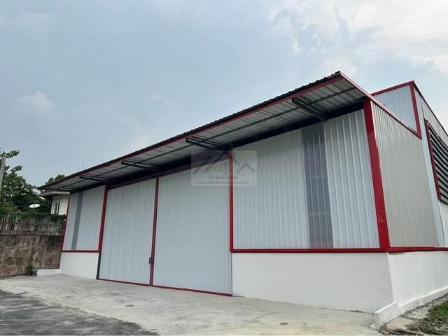 ให้เช่าโกดังสร้างใหม่ 650 ตรม. ถนนกรุงเทพกรีฑา สะพานสูง