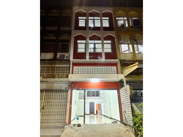 สวนสยาม อาคาร 3.5 ชั้น 3 เดอะมอลล์ บางกะปิ นิด้า ซอยเสรีไทย 44-52