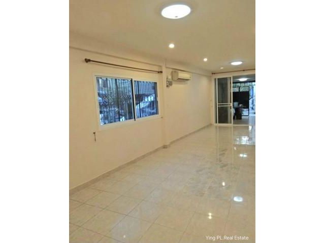 ให้เช่าทาวน์เฮาส์ 2 ชั้น หลังมุม หลังบิ๊กซีรัชดา รัชดาซอย7