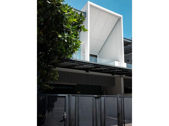 ขายบ้านเดี่ยว 2 ชั้นหลังริม 225 ตรม. วีเว่ บางนา กม. 7 ใกล้เมกะบา