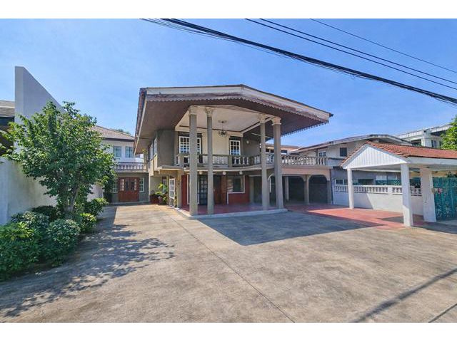 ให้เช่า คฤหาสน์ 2ชั้น 5นอนพัฒนาการ เดอะไนน์ พระราม 9 1.2กม.  447ต