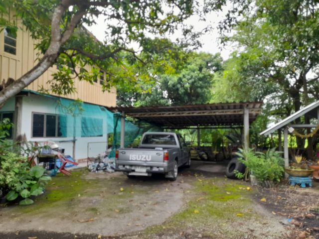 ขายที่ดิน พร้อมบ้าน 2 หลัง 1-0-25 ไร่ อ.ปากพลี จ.นครนายก